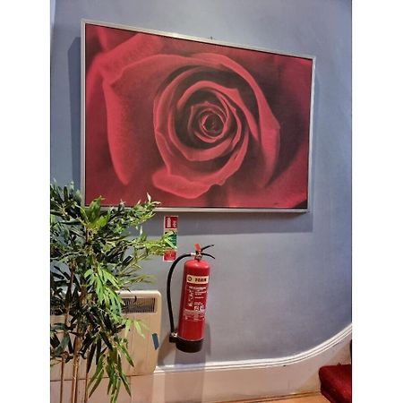 דירות לונדון F101-First Floor Flat Fits 3 Near Hyde Park מראה חיצוני תמונה